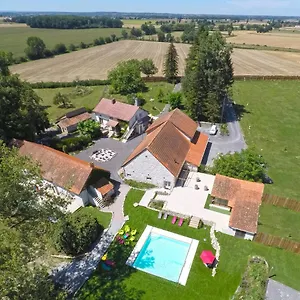 Couette-café L'anagramme, Et Table D'hôtes Pour Couples Naturistes -fkk- Ou Non, Cindre
