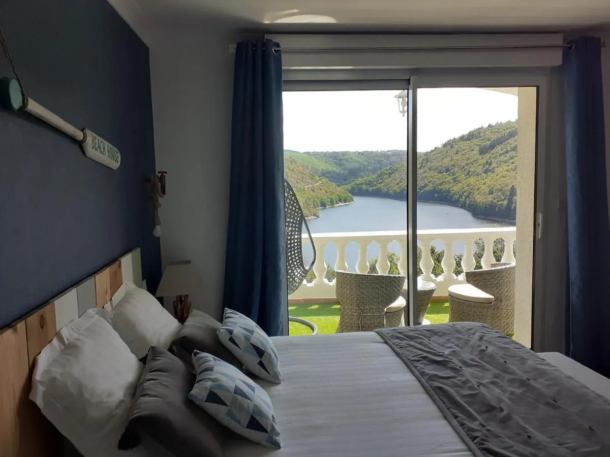 Ma villa au bord de l'eau Miremont
